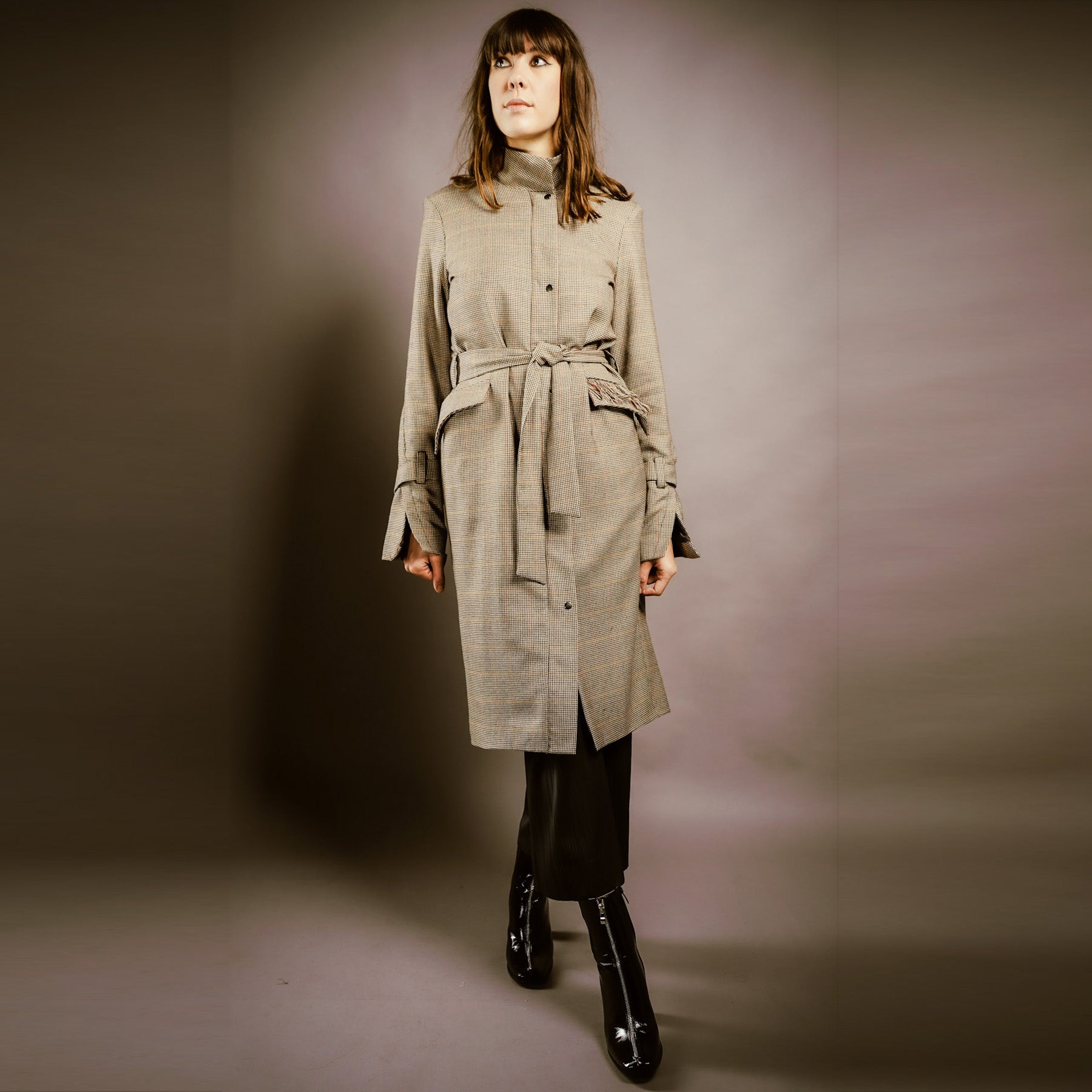 Check Trench Coat Out of Sync